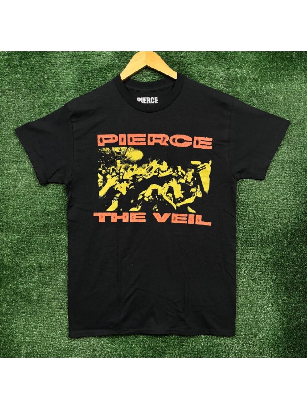Pierce The Veil I Can't Hear You Tour Rock Band T-Shirt Size Medium